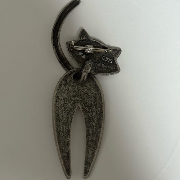 Jonette Jewelry Brushed silver tone cat kitten with swivel paw/ legs Brooch - Picture 5 of 6